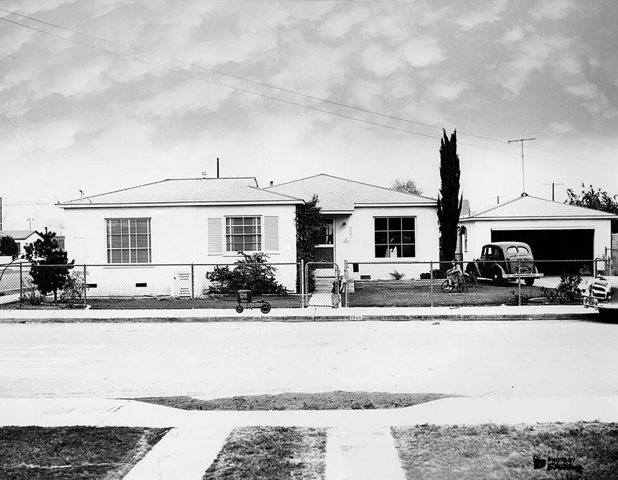 7140 Myrtle Avenue - probably 1950 - panoramio in Compton, California