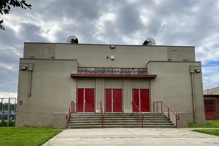 Franklin D. Roosevelt Middle School (Compton, California) 02 in Compton, California