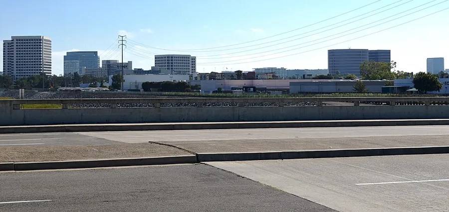 20140629-0183 Alton Pkwy bridge in Irvine, California