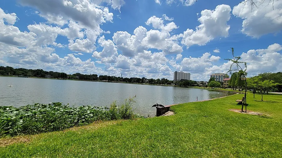 Lake Morton in Lakeland, Florida 02 in Lakeland, Florida