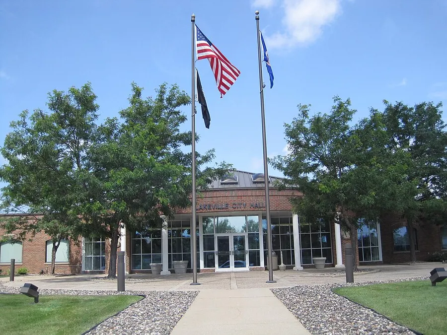 Lakeville-City-Hall in Lakeville, Minnesota