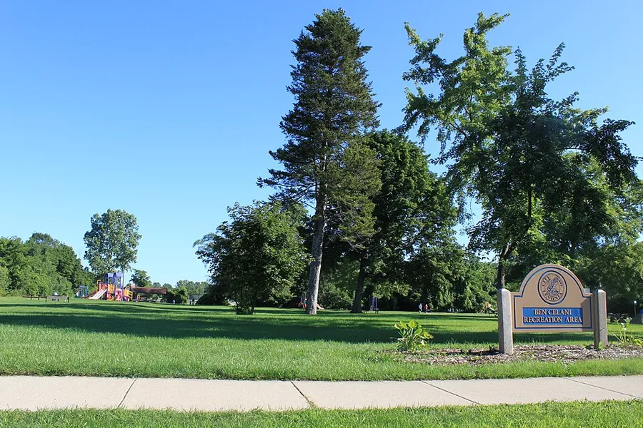 Ben Celani Recreation Area, Bicentennial Park, Livonia, Michigan - panoramio in Livonia, Michigan