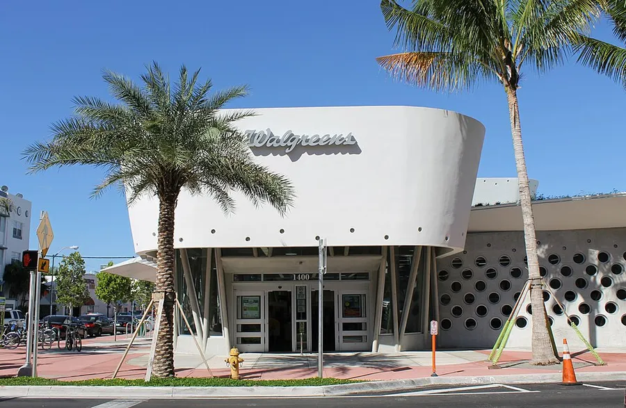Wacky Modern Walgreens South Beach - Flickr - Phillip Pessar in Miami Beach, Florida
