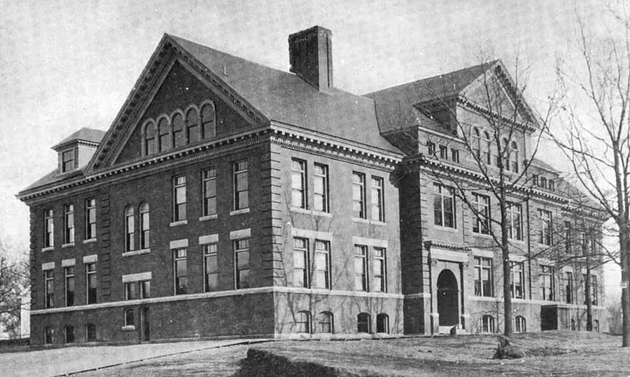 South Woodlawn School, Pawtucket, RI in Pawtucket, Rhode Island