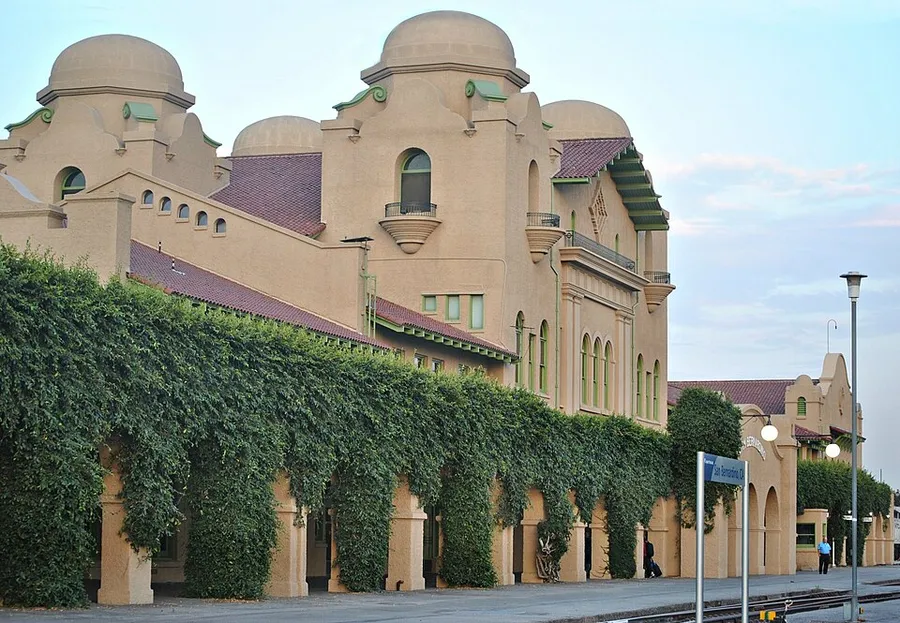 "San Bernardino" station California - panoramio in San Bernardino, California