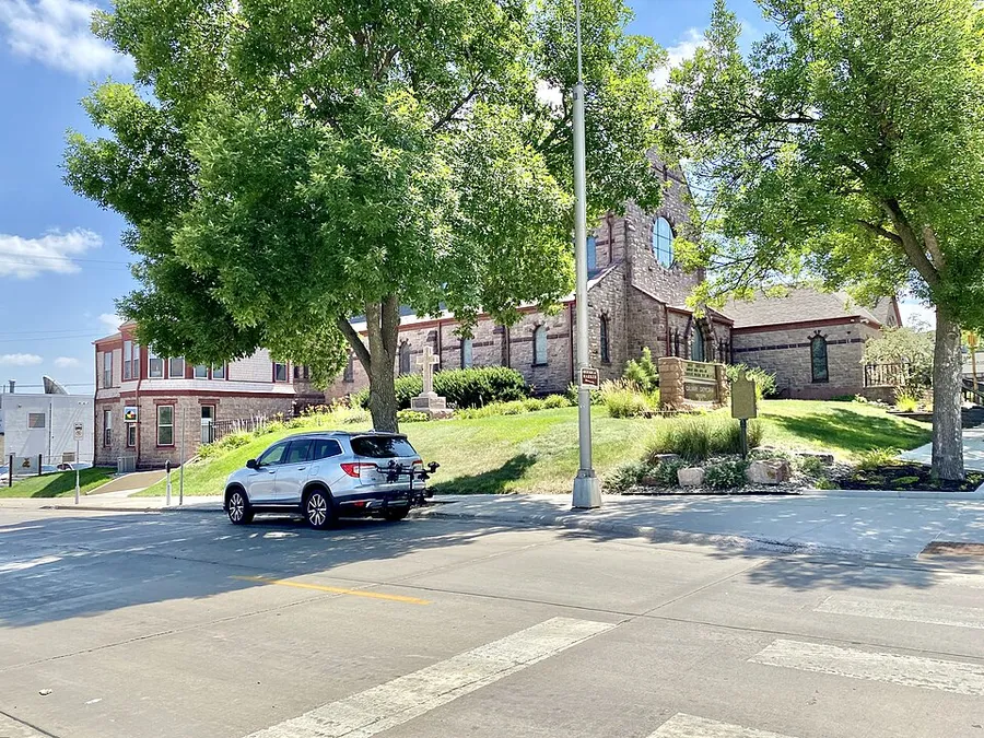 Calvary Episcopal Cathedral, Main Avenue and 13th Street, Sioux Falls, SD in Sioux Falls, South Dakota