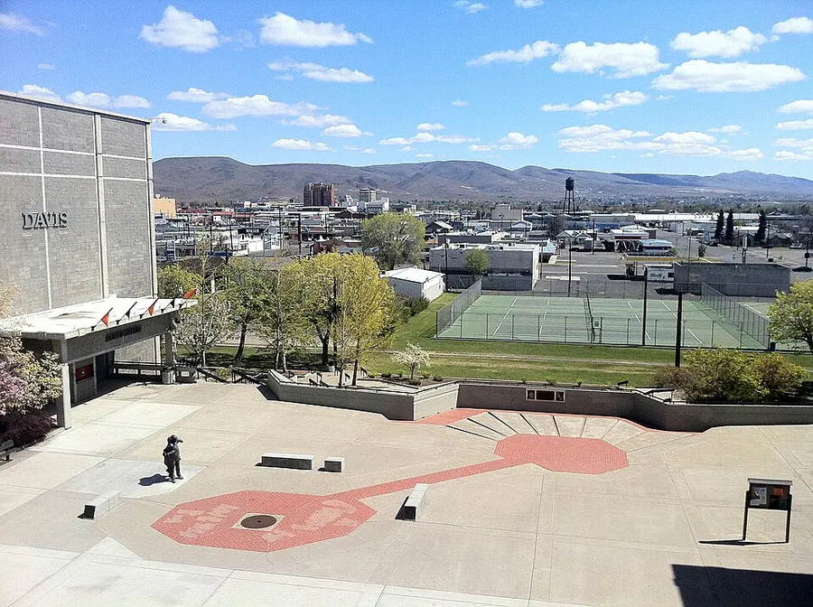 A.C. Davis High School, Yakima Washington in Yakima, Washington